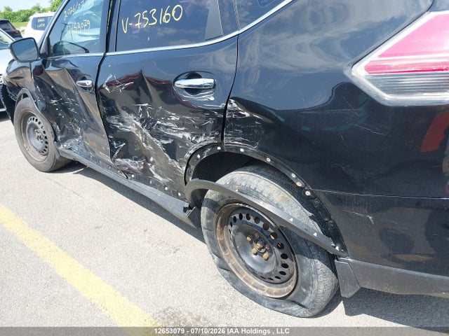 2015 Nissan Rogue S/sl/sv მანქანა იყიდება აუქციონზე, vin: 5N1AT2MV4FC753160, აუქციონის ნომერი: 12653079