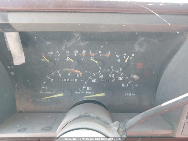 1993 Gmc Sierra K2500 მანქანა იყიდება აუქციონზე, vin: 1GTGK29F7PE549851, აუქციონის ნომერი: 12653080
