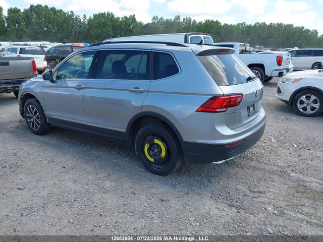 2019 Volkswagen Tiguan Comfortline მანქანა იყიდება აუქციონზე, vin: 3VV2B7AX0KM200059, აუქციონის ნომერი: 12653084
