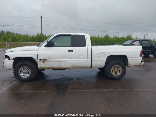 1999 Dodge Ram 1500 მანქანა იყიდება აუქციონზე, vin: 3B7HF13Y1XM590712, აუქციონის ნომერი: 12653086