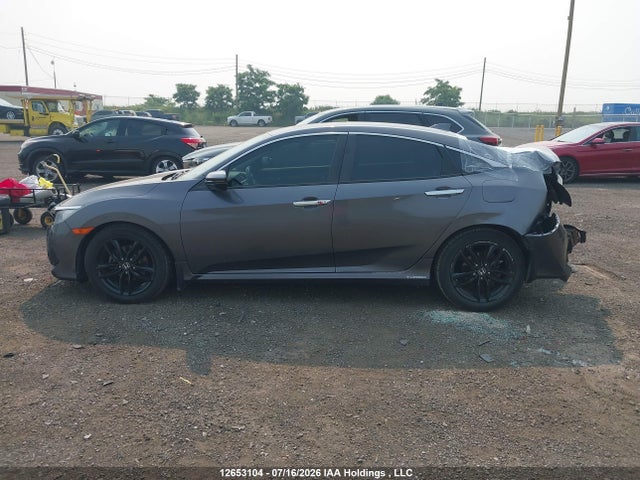 2018 Honda Civic Touring მანქანა იყიდება აუქციონზე, vin: 2HGFC1F90JH105245, აუქციონის ნომერი: 12653104