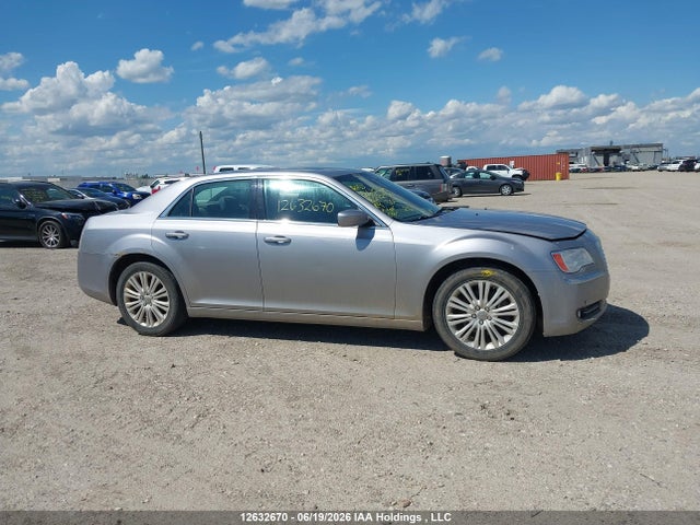 Chrysler 300 2014 2C3CCARG4EH292950 Image 13