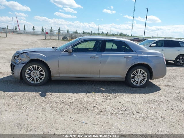 Chrysler 300 2014 2C3CCARG4EH292950 Image 14