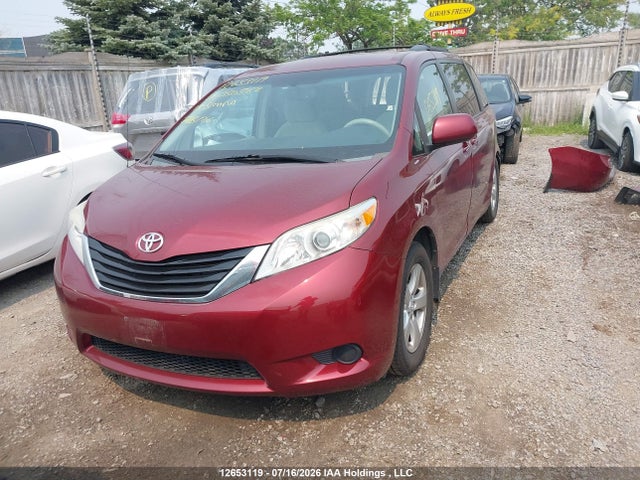 2013 Toyota Sienna Le მანქანა იყიდება აუქციონზე, vin: 5TDKK3DC9DS350562, აუქციონის ნომერი: 12653119