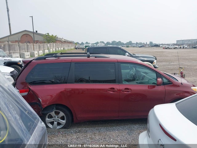 2013 Toyota Sienna Le მანქანა იყიდება აუქციონზე, vin: 5TDKK3DC9DS350562, აუქციონის ნომერი: 12653119