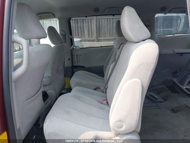 2013 Toyota Sienna Le მანქანა იყიდება აუქციონზე, vin: 5TDKK3DC9DS350562, აუქციონის ნომერი: 12653119