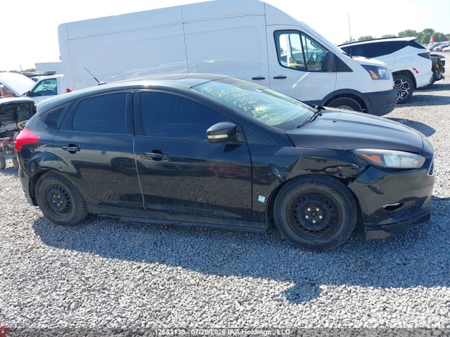 Продажа на аукционе авто 2015 Ford Focus Se, vin: 1FADP3K20FL377213, номер лота: 12653138