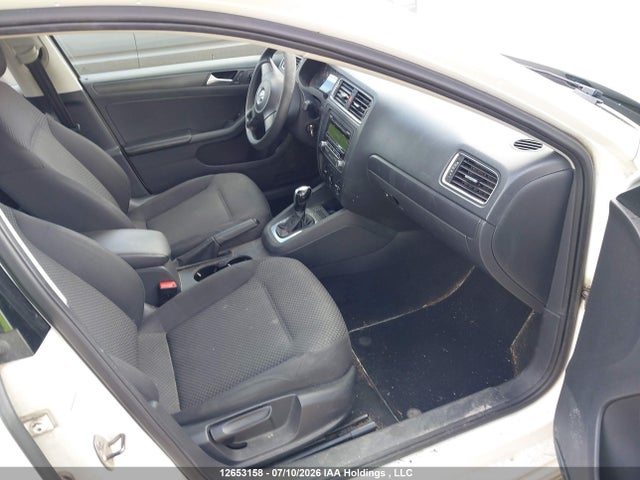3VW2K7AJ7EM227514 Volkswagen Jetta 2.0l Trendline+
