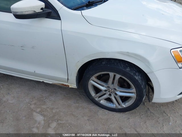 3VW2K7AJ7EM227514 Volkswagen Jetta 2.0l Trendline+