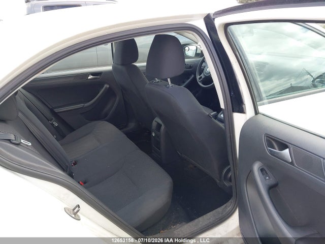 3VW2K7AJ7EM227514 Volkswagen Jetta 2.0l Trendline+