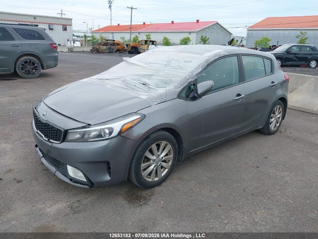 KIA FORTE LX 2017 KNAFK5A89H5731723 Image 2