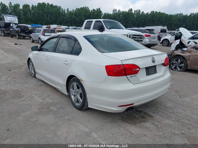 2011 Volkswagen Jetta მანქანა იყიდება აუქციონზე, vin: 3VWDX7AJ8BM367044, აუქციონის ნომერი: 12653188