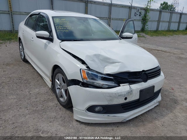 2011 Volkswagen Jetta მანქანა იყიდება აუქციონზე, vin: 3VWDX7AJ8BM367044, აუქციონის ნომერი: 12653188