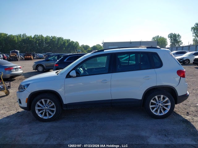 2015 Volkswagen Tiguan S/se/sel/r-line მანქანა იყიდება აუქციონზე, vin: WVGJV7AX6FW554977, აუქციონის ნომერი: 12653197