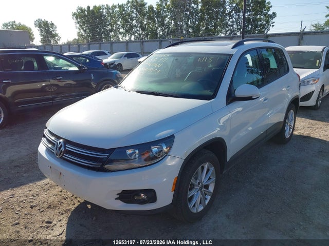 2015 Volkswagen Tiguan S/se/sel/r-line მანქანა იყიდება აუქციონზე, vin: WVGJV7AX6FW554977, აუქციონის ნომერი: 12653197