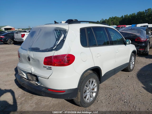 2015 Volkswagen Tiguan S/se/sel/r-line მანქანა იყიდება აუქციონზე, vin: WVGJV7AX6FW554977, აუქციონის ნომერი: 12653197