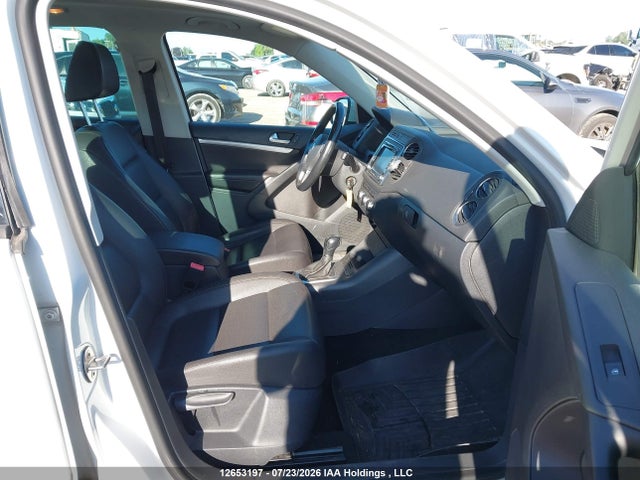 2015 Volkswagen Tiguan S/se/sel/r-line მანქანა იყიდება აუქციონზე, vin: WVGJV7AX6FW554977, აუქციონის ნომერი: 12653197