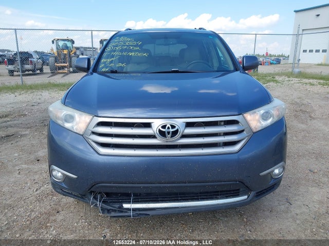 2011 Toyota Highlander Se მანქანა იყიდება აუქციონზე, vin: 5TDBK3EH3BS067002, აუქციონის ნომერი: 12653224