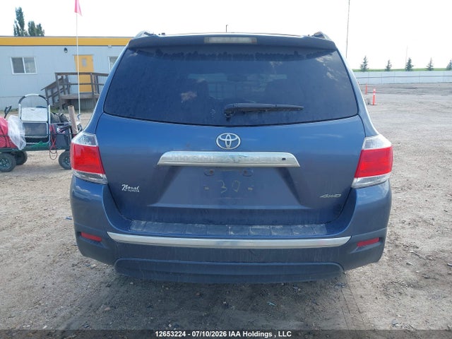 2011 Toyota Highlander Se მანქანა იყიდება აუქციონზე, vin: 5TDBK3EH3BS067002, აუქციონის ნომერი: 12653224