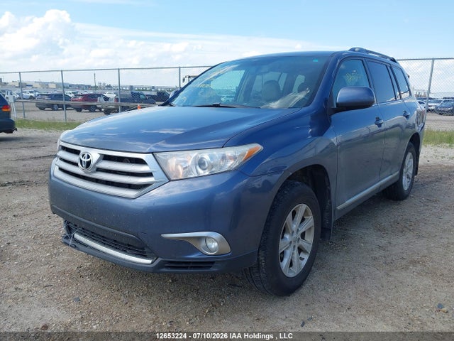 2011 Toyota Highlander Se მანქანა იყიდება აუქციონზე, vin: 5TDBK3EH3BS067002, აუქციონის ნომერი: 12653224
