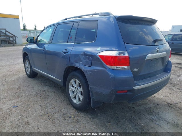 2011 Toyota Highlander Se მანქანა იყიდება აუქციონზე, vin: 5TDBK3EH3BS067002, აუქციონის ნომერი: 12653224