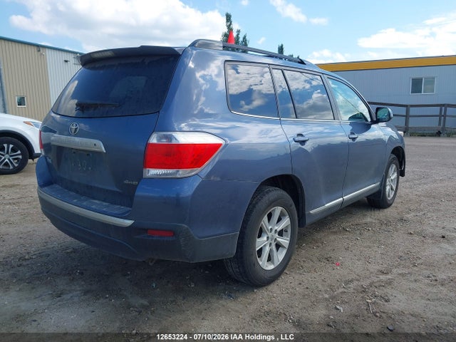 2011 Toyota Highlander Se მანქანა იყიდება აუქციონზე, vin: 5TDBK3EH3BS067002, აუქციონის ნომერი: 12653224