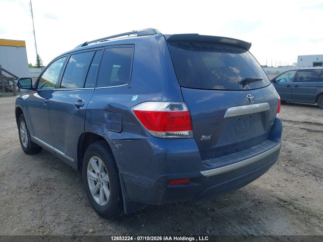2011 Toyota Highlander Se მანქანა იყიდება აუქციონზე, vin: 5TDBK3EH3BS067002, აუქციონის ნომერი: 12653224