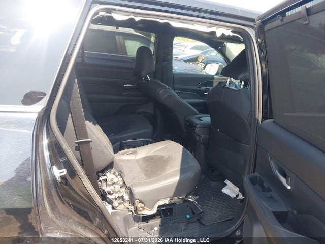 5TDADAB53RS010328 Toyota Grand Highlander Hybrid Platinum