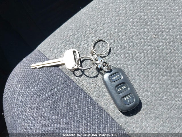 12653242 :رقم المزاد ، 2T1KR32E34C833070 vin ، 2004 Toyota Corolla Matrix Xr مزاد بيع