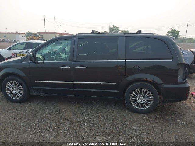 2014 Chrysler Town & Country მანქანა იყიდება აუქციონზე, vin: 2C4RC1CG8ER351152, აუქციონის ნომერი: 12653246