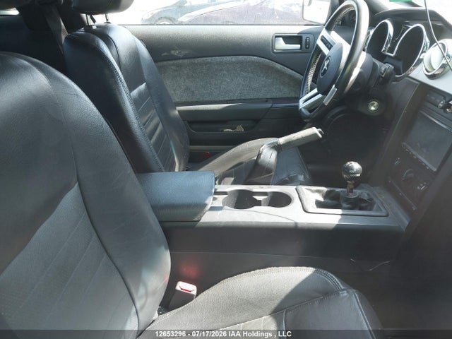 12653296 :رقم المزاد ، 1ZVHT82H955111942 vin ، 2005 Ford Mustang Gt مزاد بيع