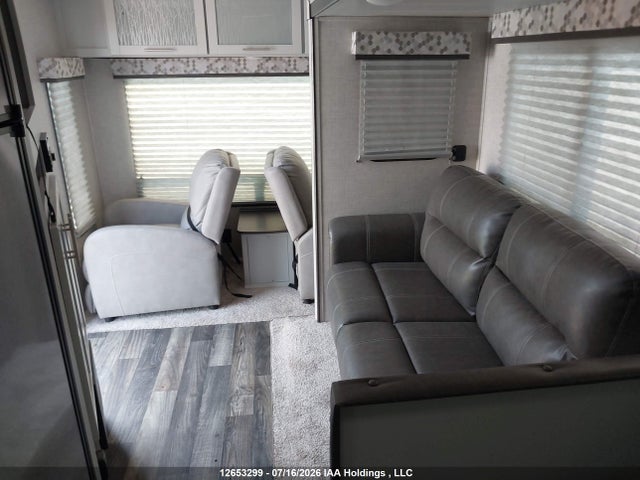 Keystone Bullet 2020 4YDT29120LT432003 Image 8