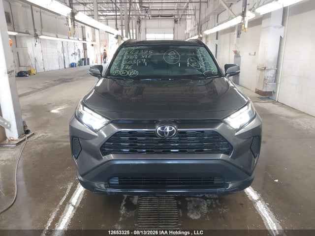 12653325 :رقم المزاد ، 2T3R1RFV8PC360359 vin ، 2023 Toyota Rav4 Xle/xle Premium مزاد بيع