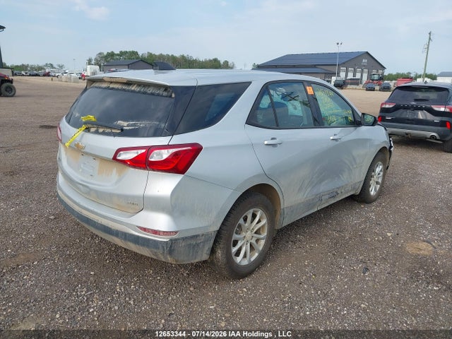 Chevrolet EQUINOX LS 2018 2GNAXREV4J6324982 Image 4