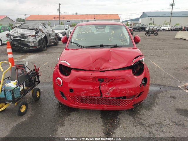ZFAFFAA44RX222696 Fiat 500 E Red