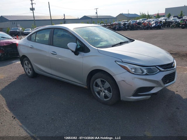 Chevrolet Cruze L 2018 1G1BA5SM1J7133628 main image