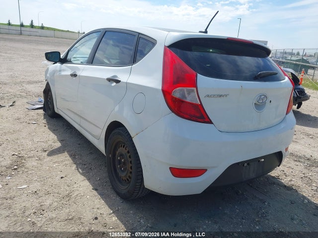 2012 Hyundai Accent Gls/gs მანქანა იყიდება აუქციონზე, vin: KMHCT5AE8CU027029, აუქციონის ნომერი: 12653392