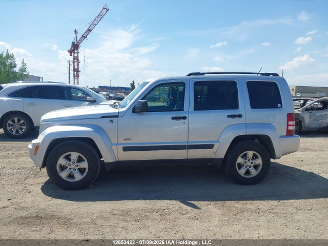 12653423 :رقم المزاد ، 1J8GN28K79W527067 vin ، 2009 Jeep Liberty Sport مزاد بيع