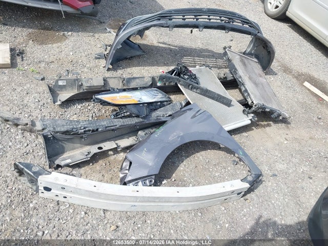 4T1B21HK6NU017654 Toyota Camry Hybrid Xle