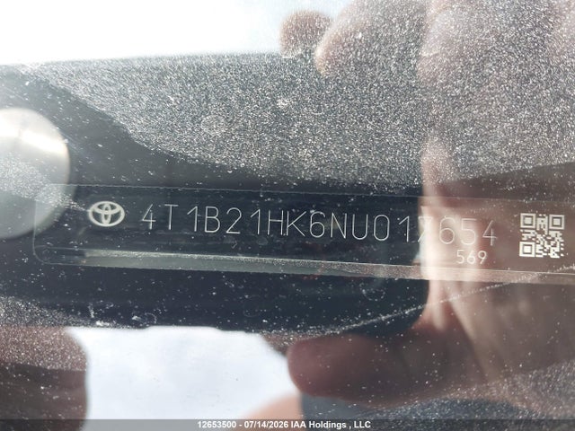 4T1B21HK6NU017654 Toyota Camry Hybrid Xle