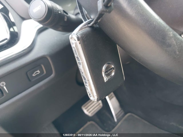 Volvo S60 2019 7JRA22TM1KG007947 Image 11