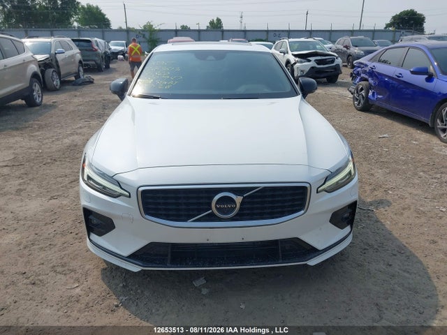Volvo S60 2019 7JRA22TM1KG007947 Image 12