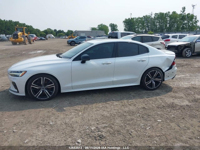 Volvo S60 2019 7JRA22TM1KG007947 Image 14
