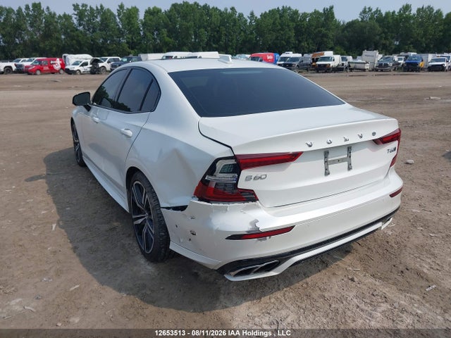 Volvo S60 2019 7JRA22TM1KG007947 Image 3