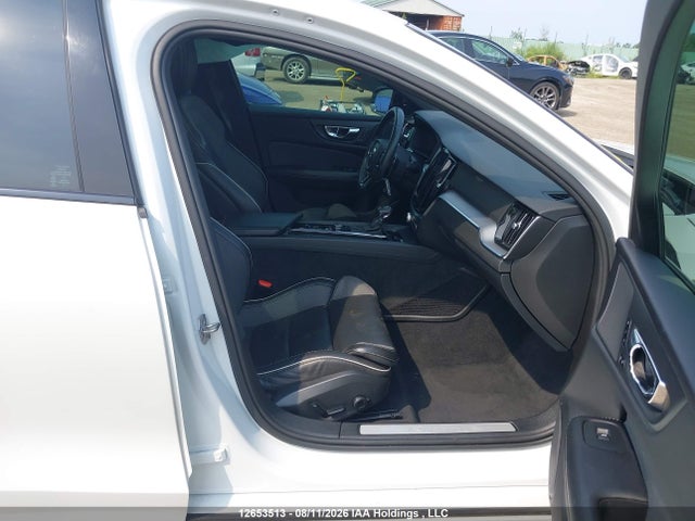 Volvo S60 2019 7JRA22TM1KG007947 Image 5