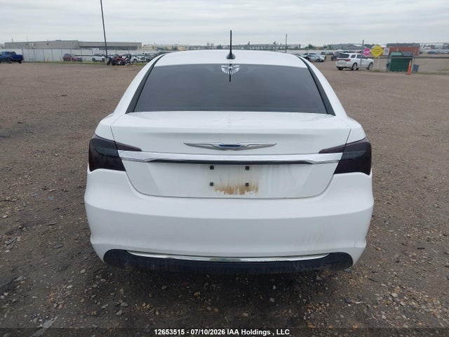 12653515 :رقم المزاد ، 1C3CCBAB2DN512517 vin ، 2013 Chrysler 200 Lx مزاد بيع