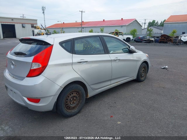 12653523 :رقم المزاد ، KMHCT5AE7DU130489 vin ، 2013 Hyundai Accent Gls/gs مزاد بيع