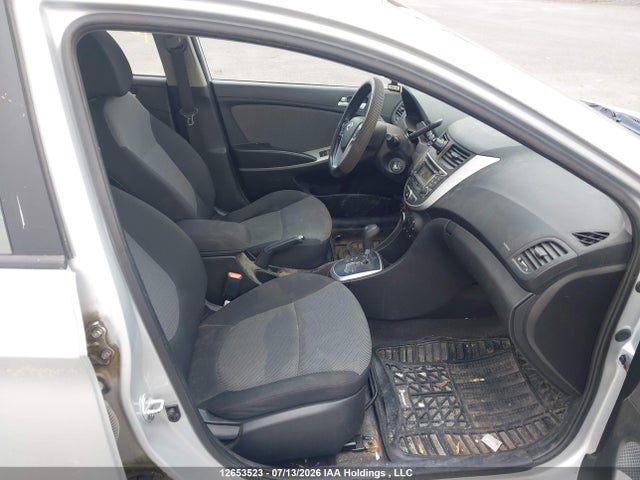 12653523 :رقم المزاد ، KMHCT5AE7DU130489 vin ، 2013 Hyundai Accent Gls/gs مزاد بيع