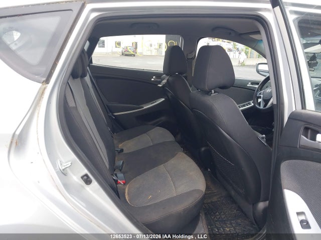 12653523 :رقم المزاد ، KMHCT5AE7DU130489 vin ، 2013 Hyundai Accent Gls/gs مزاد بيع
