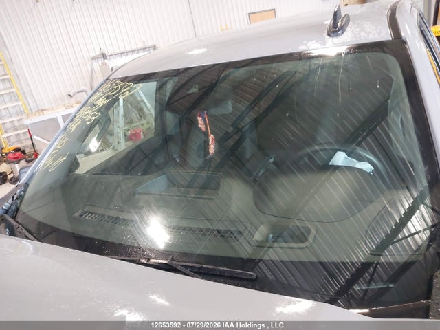 1GCPDBEK9RZ239063 Chevrolet Silverado K1500 Custom